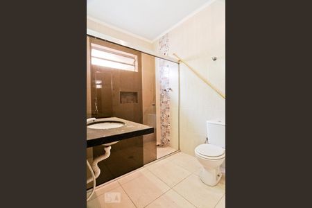 Casa à venda com 380m², 3 quartos e 2 vagas Casa à venda com 380m², 3 quartos e 2 vagasBanheiro da Suíte 2