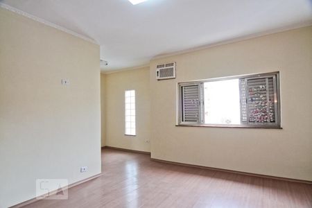 Casa à venda com 380m², 3 quartos e 2 vagas Casa à venda com 380m², 3 quartos e 2 vagasSuíte 1