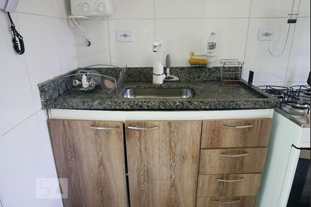 Sala/Cozinha de apartamento para alugar com 2 quartos, 40m² em Vila Dalila, São Paulo