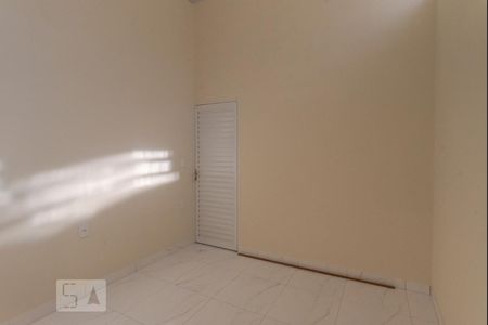 Quarto 1 de casa para alugar com 2 quartos, 60m² em Jardim São Vicente, Campinas