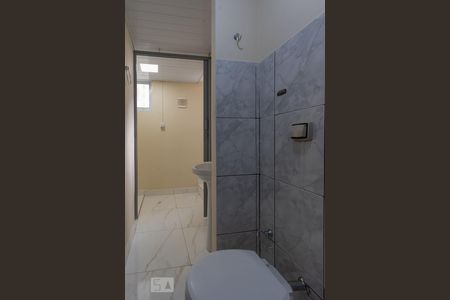 Banheiro de casa para alugar com 2 quartos, 60m² em Jardim São Vicente, Campinas