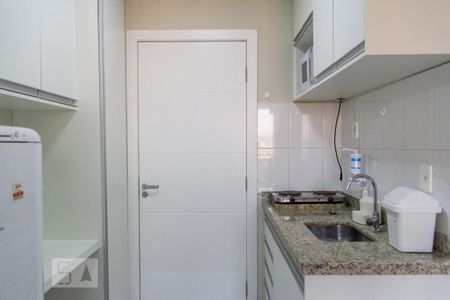 Cozinha de kitnet/studio para alugar com 1 quarto, 25m² em Iguatemi, Ribeirão Preto