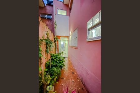 Casa à venda com 123m², 4 quartos e 1 vagaQuintal