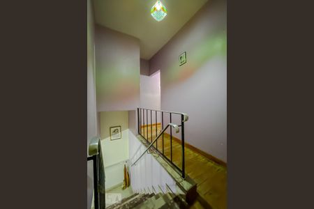 Casa à venda com 123m², 4 quartos e 1 vagaEscada