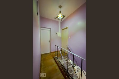 Casa à venda com 123m², 4 quartos e 1 vagaEscada