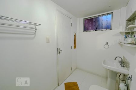 Casa à venda com 123m², 4 quartos e 1 vagaBanheiro