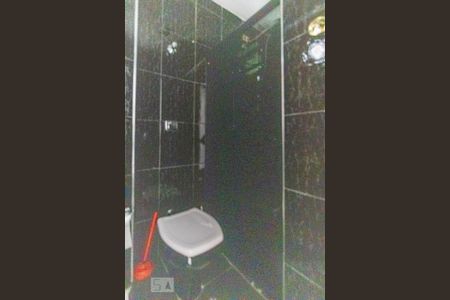 Apartamento à venda com 65m², 2 quartos e sem vagaBanheiro - Box de Vidro