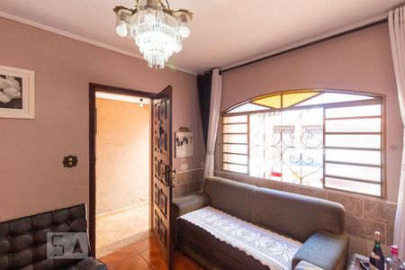 Sala de casa à venda com 3 quartos, 216m² em Vila Domitila, São Paulo