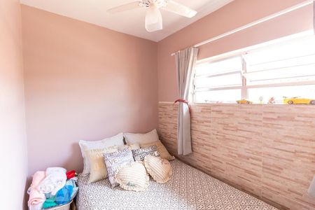 Quarto 2 de casa à venda com 3 quartos, 216m² em Vila Domitila, São Paulo