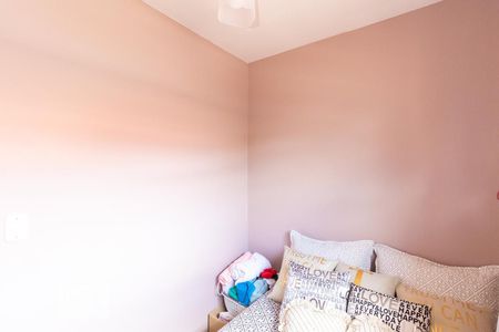 Quarto 2 de casa à venda com 3 quartos, 216m² em Vila Domitila, São Paulo