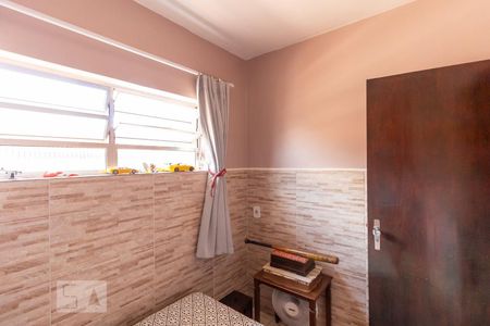 Casa à venda com 216m², 3 quartos e 3 vagasQuarto 2