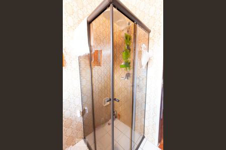 Casa à venda com 216m², 3 quartos e 3 vagasBanheiro