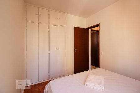 Quarto 1  de apartamento para alugar com 2 quartos, 65m² em Indianópolis, São Paulo