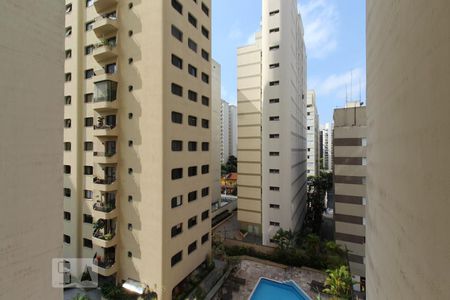 Vista Sala e Quarto  de apartamento para alugar com 2 quartos, 65m² em Indianópolis, São Paulo