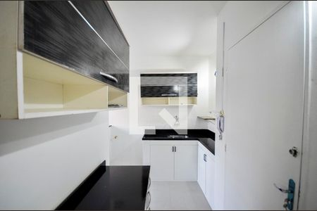 Apartamento à venda com 70m², 2 quartos e 1 vaga Apartamento à venda com 70m², 2 quartos e 1 vagaCozinha