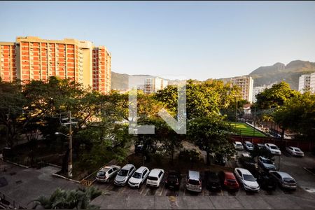 Apartamento à venda com 70m², 2 quartos e 1 vaga Apartamento à venda com 70m², 2 quartos e 1 vagaVista do Quarto 2