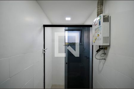 Apartamento à venda com 70m², 2 quartos e 1 vaga Apartamento à venda com 70m², 2 quartos e 1 vagaBanheiro