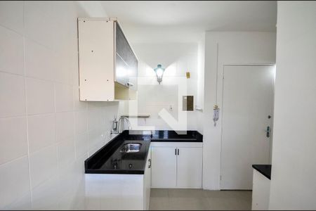 Apartamento à venda com 70m², 2 quartos e 1 vaga Apartamento à venda com 70m², 2 quartos e 1 vagaCozinha