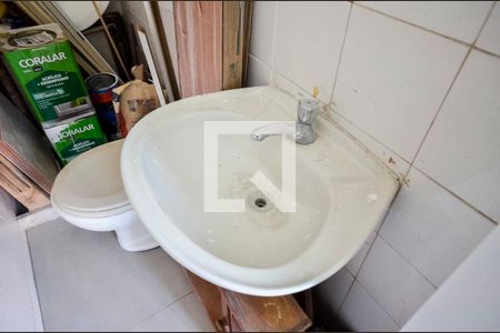 Apartamento à venda com 70m², 2 quartos e 1 vaga Apartamento à venda com 70m², 2 quartos e 1 vagaBanheiro de Serviço