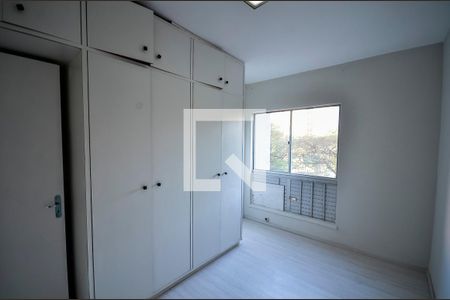 Quarto 1 de apartamento à venda com 2 quartos, 70m² em Grajaú, Rio de Janeiro