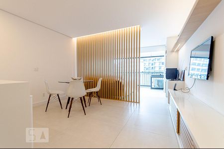 Sala de kitnet/studio para alugar com 1 quarto, 42m² em Bela Vista, São Paulo