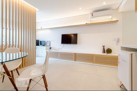 Sala de kitnet/studio para alugar com 1 quarto, 42m² em Bela Vista, São Paulo