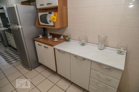 Apartamento para alugar com 62m², 2 quartos e 1 vaga Apartamento para alugar com 62m², 2 quartos e 1 vagaCozinha e Área de Serviço