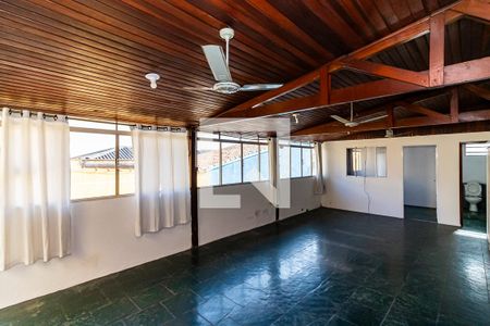 Área comum de casa à venda com 5 quartos, 350m² em Água Fria, São Paulo