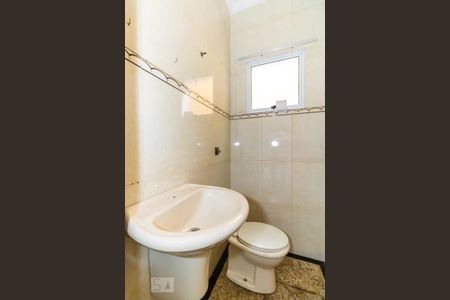 Casa à venda com 162m², 3 quartos e 3 vagasBanheiro