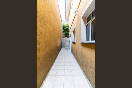 Casa à venda com 162m², 3 quartos e 3 vagasCorredor