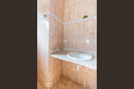 Casa à venda com 162m², 3 quartos e 3 vagasBanheiro da Suíte 1