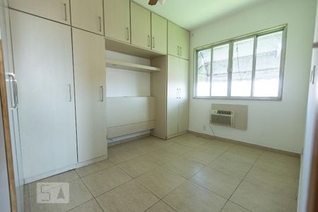 Apartamento à venda com 167m², 2 quartos e 2 vagasQuarto 2