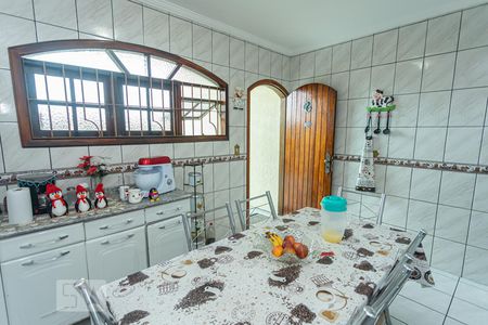 Casa para alugar com 239m², 5 quartos e 2 vagasCozinha