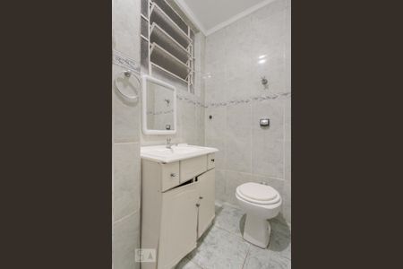 Apartamento para alugar com 70m², 2 quartos e sem vaga Apartamento para alugar com 70m², 2 quartos e sem vagaBanheiro