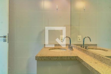Apartamento para alugar com 66m², 2 quartos e 1 vagaBanheiro Quarto 2