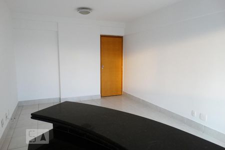 Cozinha e Sala de apartamento para alugar com 2 quartos, 64m² em Jardim Goiás, Goiânia