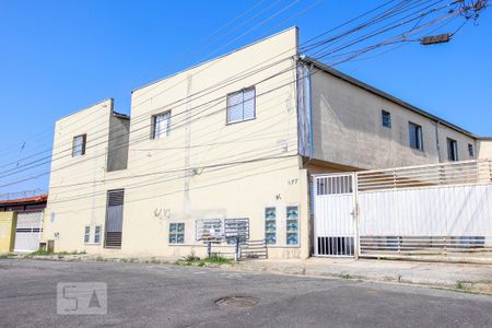 Studio para alugar com 40m², 1 quarto e sem vaga Studio para alugar com 40m², 1 quarto e sem vagaFachada