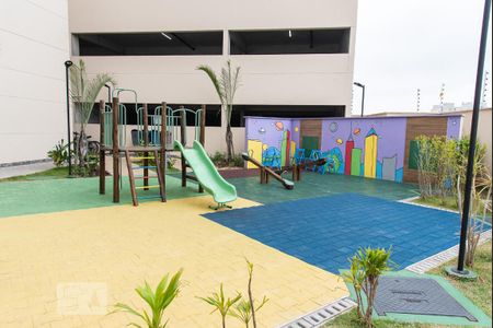 Apartamento à venda com 42m², 1 quarto e sem vaga Apartamento à venda com 42m², 1 quarto e sem vagaPlayground