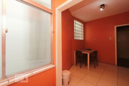 Apartamento para alugar com 70m², 2 quartos e sem vagaCOZINHA