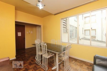 Apartamento para alugar com 70m², 2 quartos e sem vagaSALA