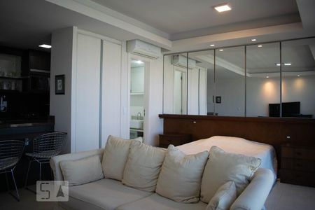 Quarto de apartamento à venda com 1 quarto, 49m² em Praia de Belas, Porto Alegre