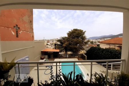 Casa à venda com 160m², 4 quartos e sem vagaVista