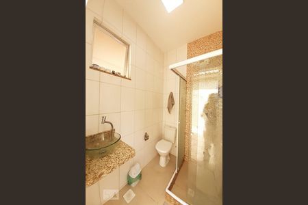 Casa à venda com 160m², 4 quartos e sem vagaBanheiro