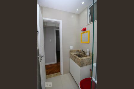 Apartamento para alugar com 55m², 2 quartos e sem vagaBanheiro Social