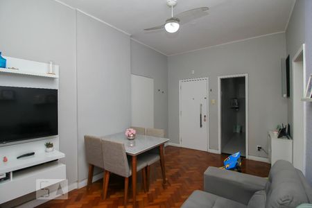 Sala de apartamento para alugar com 2 quartos, 55m² em Centro, Rio de Janeiro
