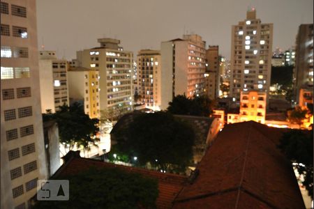 Sacada - vista de apartamento para alugar com 1 quarto, 28m² em Liberdade, São Paulo