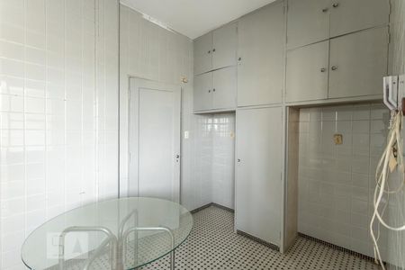 Apartamento à venda com 190m², 3 quartos e sem vagaCozinha