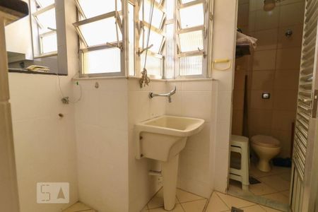 Apartamento à venda com 70m², 2 quartos e sem vagaÁrea de Serviço