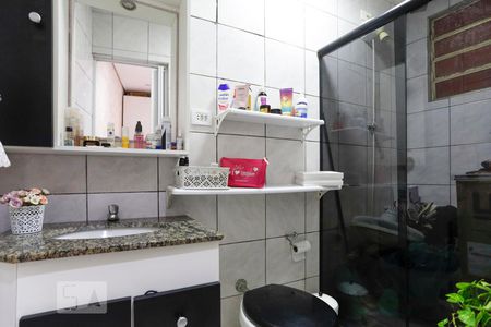 Apartamento à venda com 117m², 2 quartos e sem vagaBanheiro da Suíte