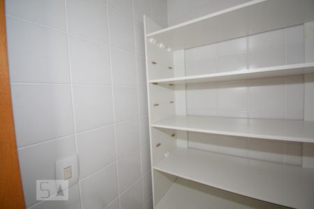 Apartamento para alugar com 90m², 3 quartos e 2 vagasBanheiro de Serviço